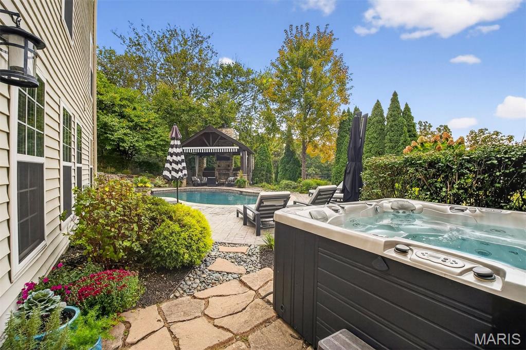 9225 Caddyshack Circle