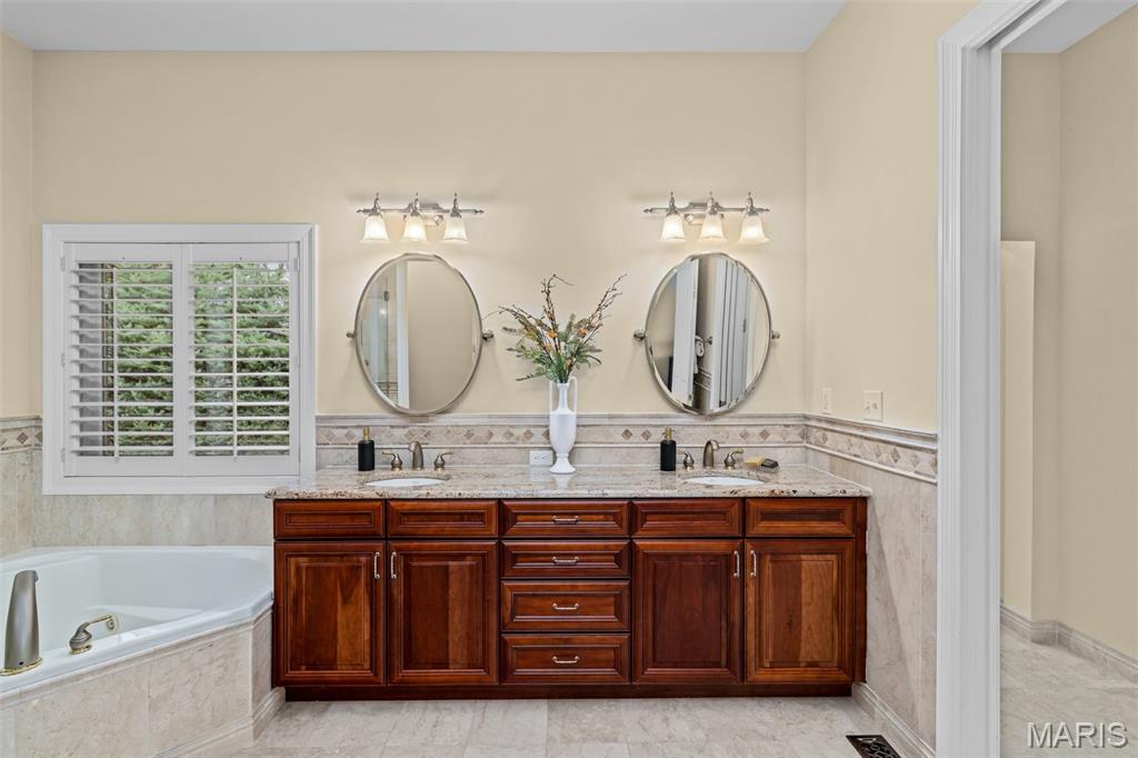 279 Greycliff Bluff Drive