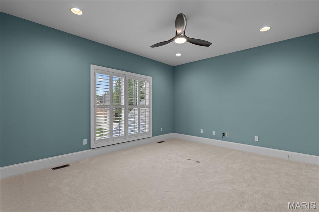 279 Greycliff Bluff Drive