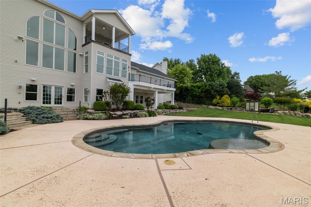 279 Greycliff Bluff Drive
