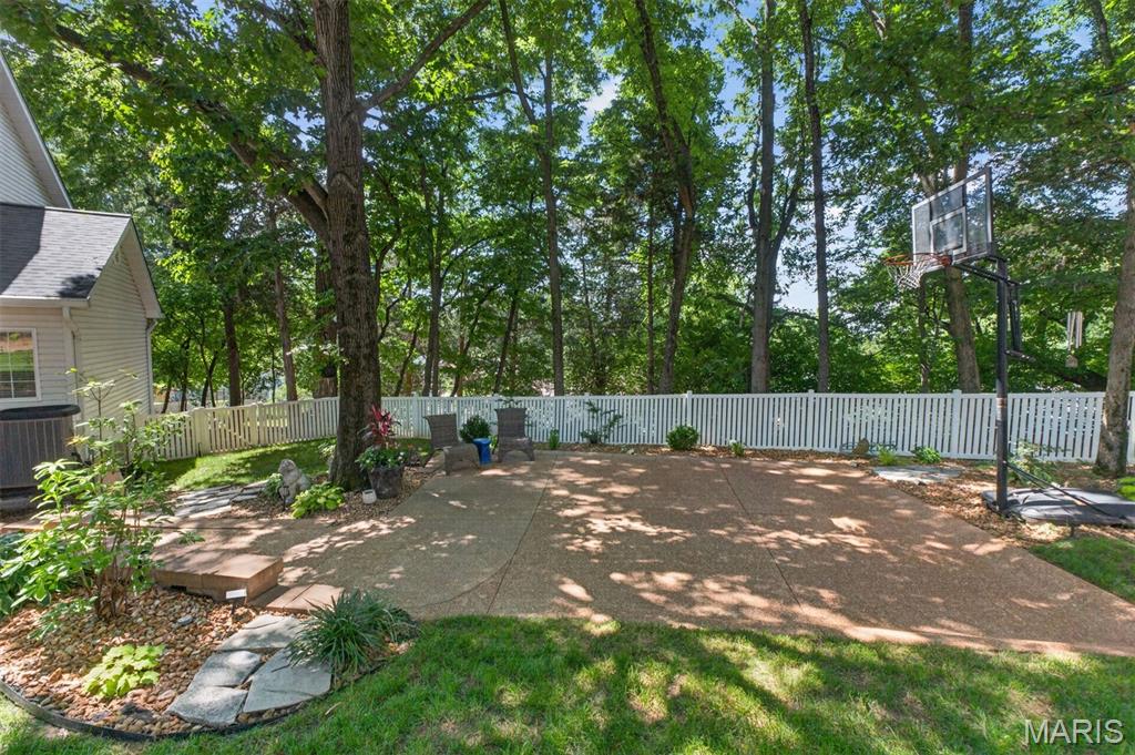 5657 Banez Drive