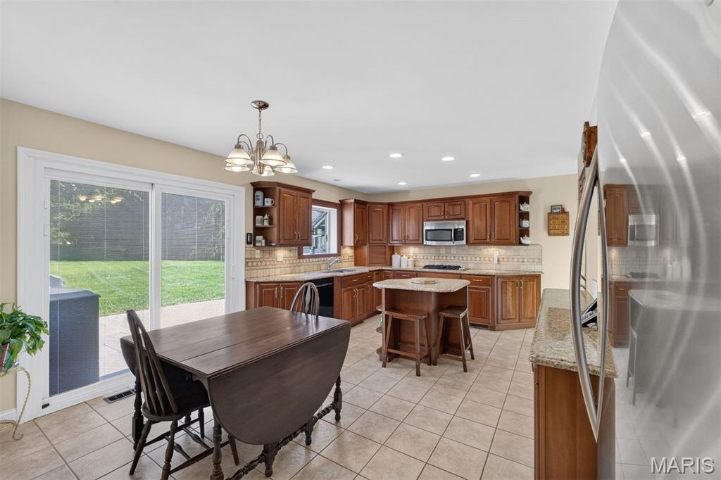 1584 Foxleigh Court