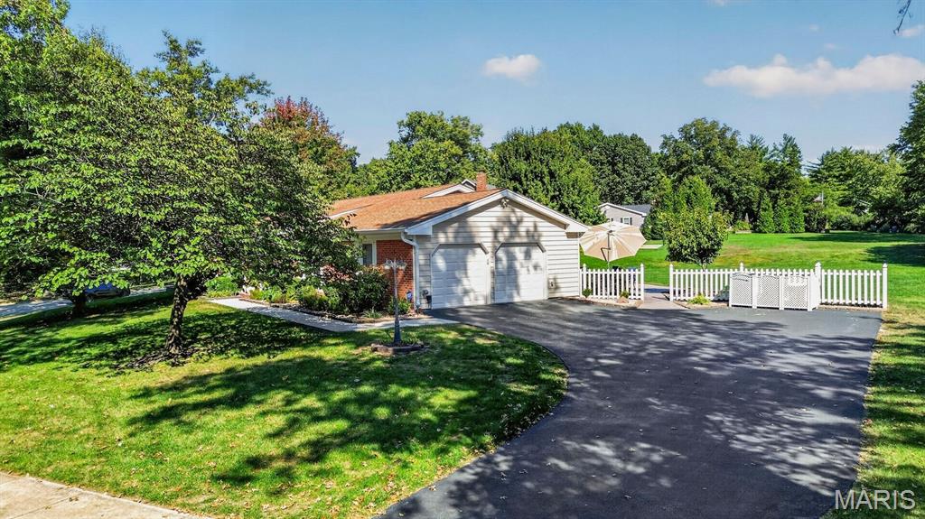 1584 Foxleigh Court