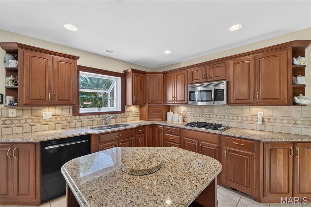 1584 Foxleigh Court