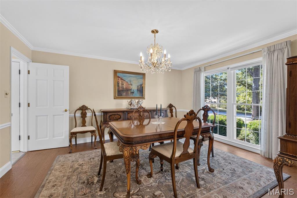 1584 Foxleigh Court