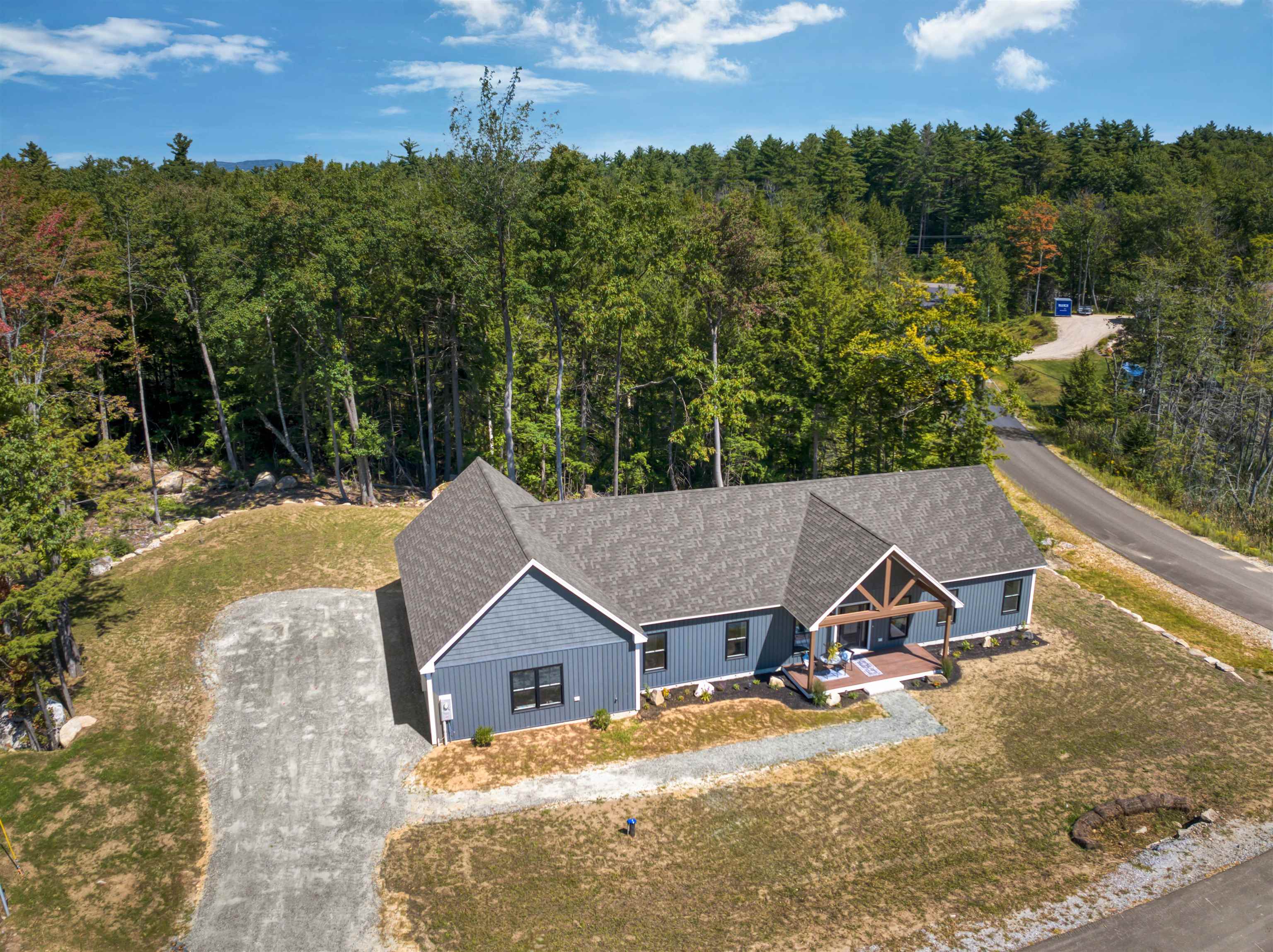 8 Greenwood Lane