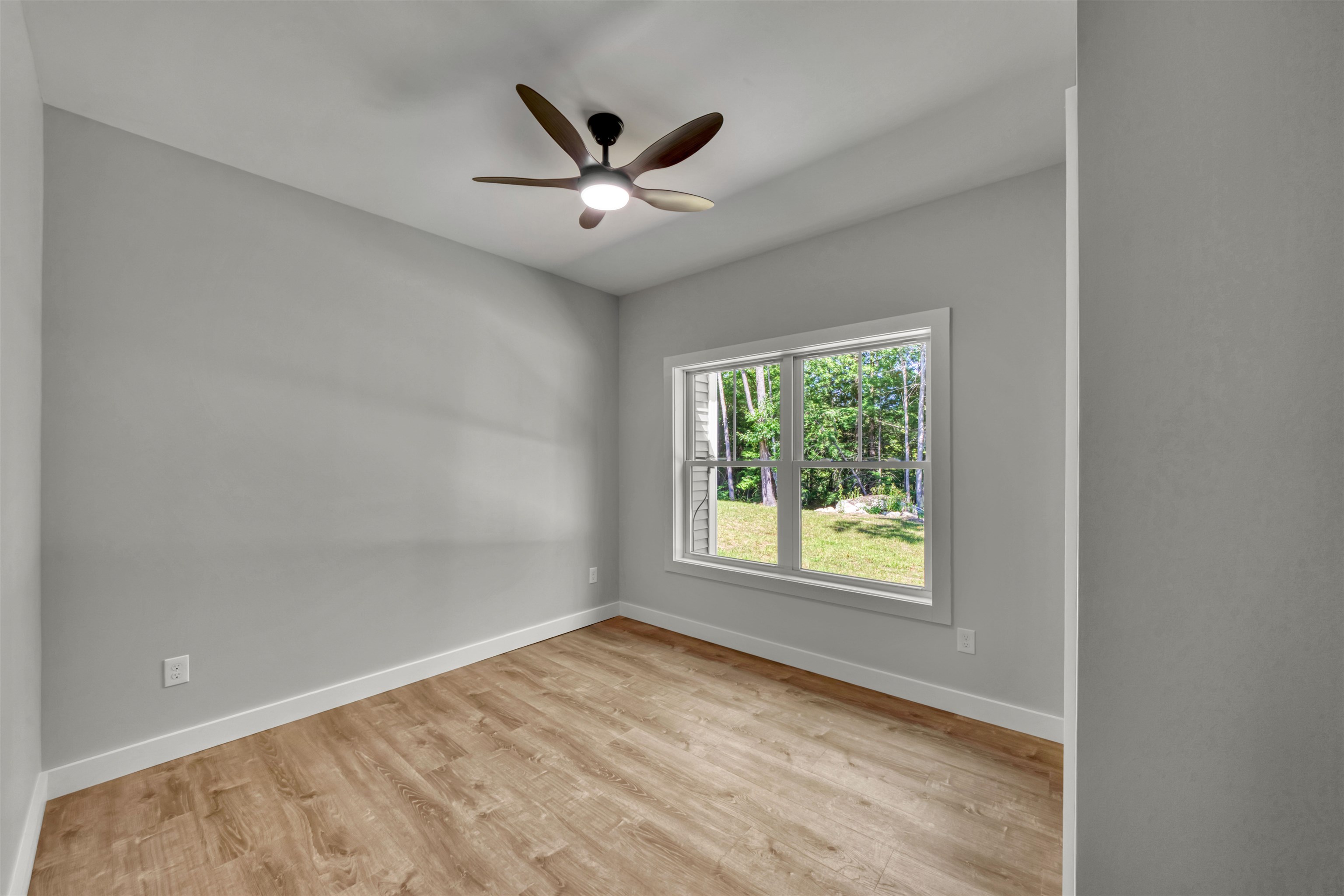 8 Greenwood Lane