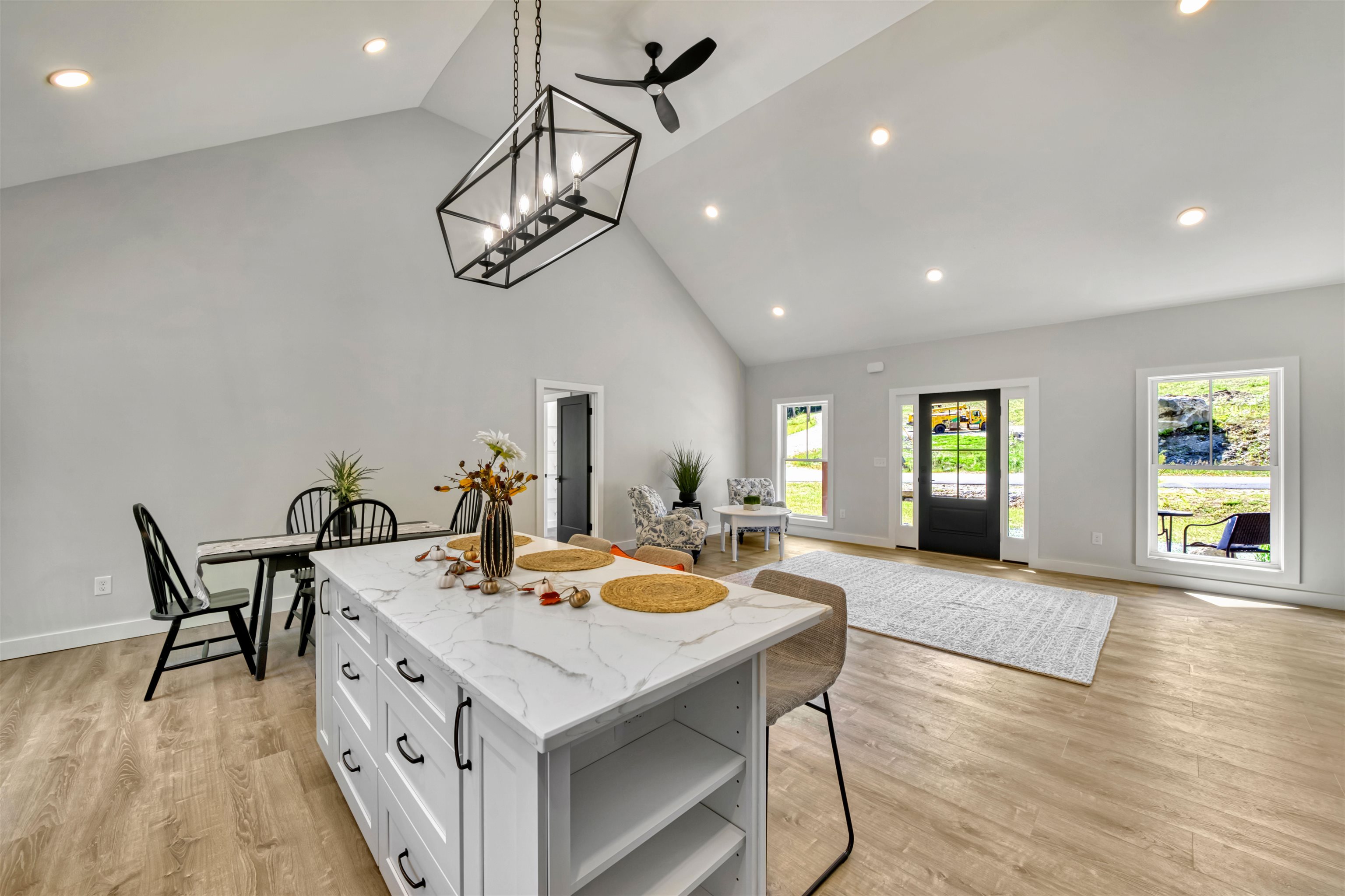 8 Greenwood Lane