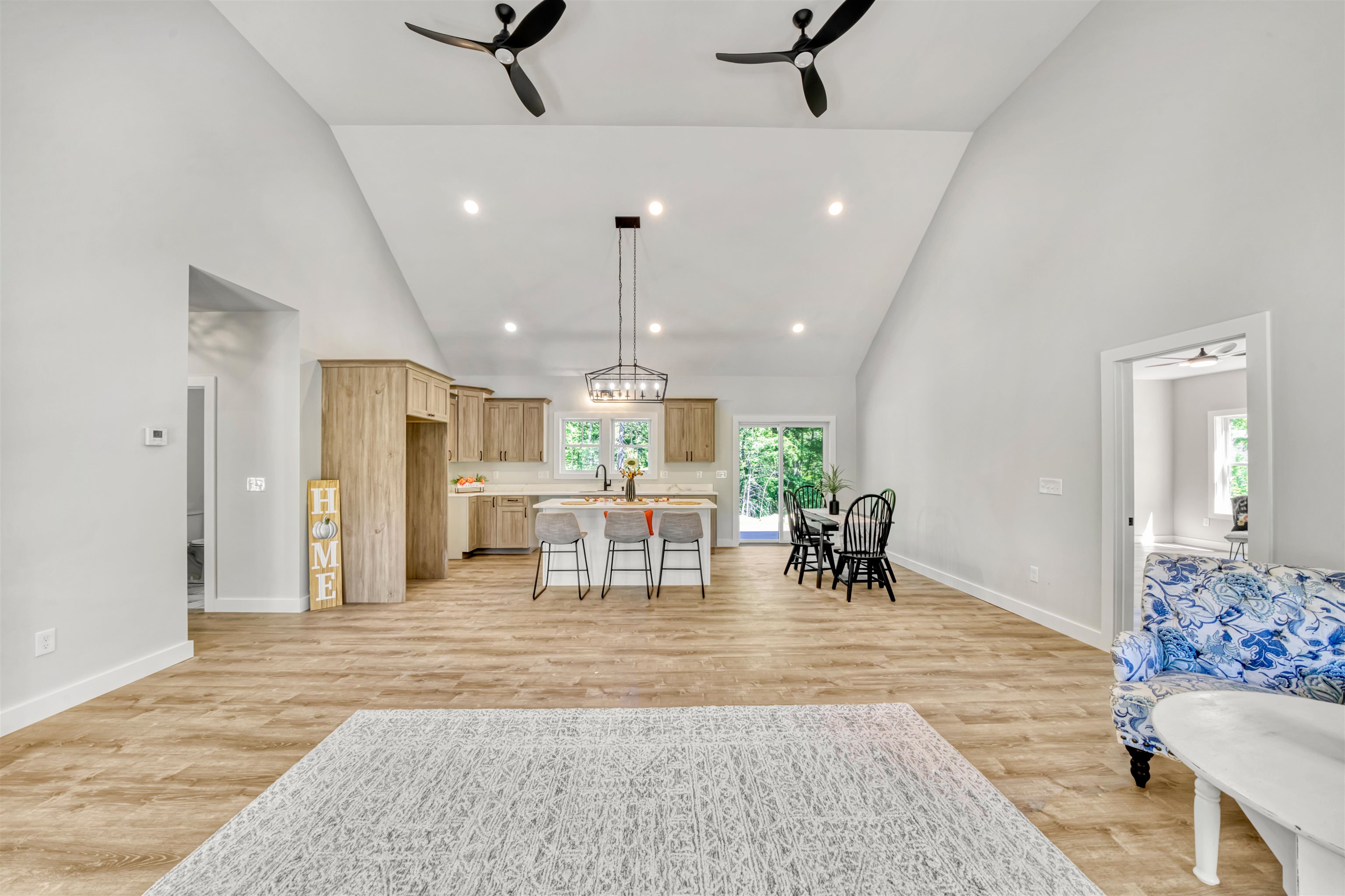 8 Greenwood Lane