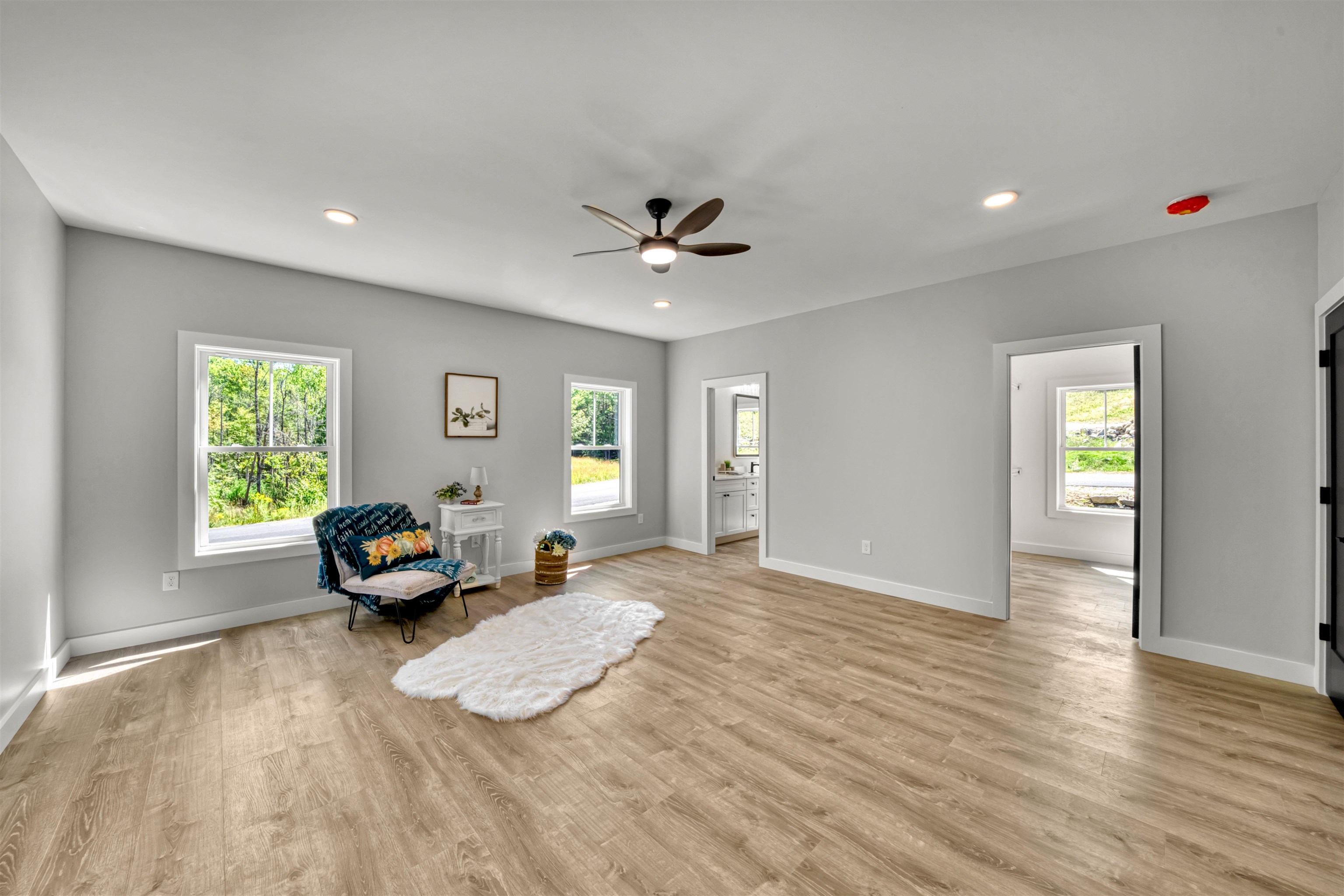 8 Greenwood Lane