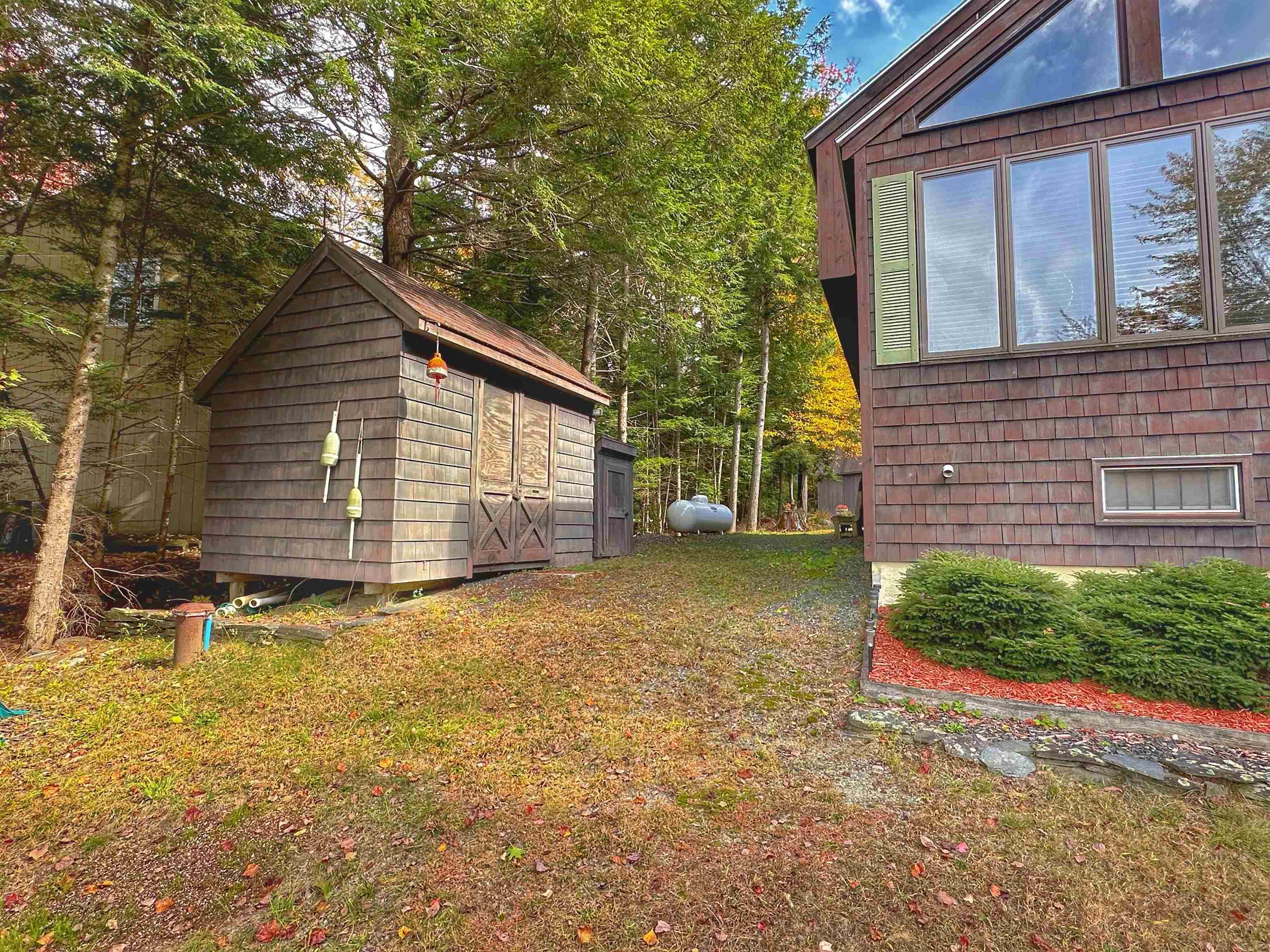 13 Lakeside Drive