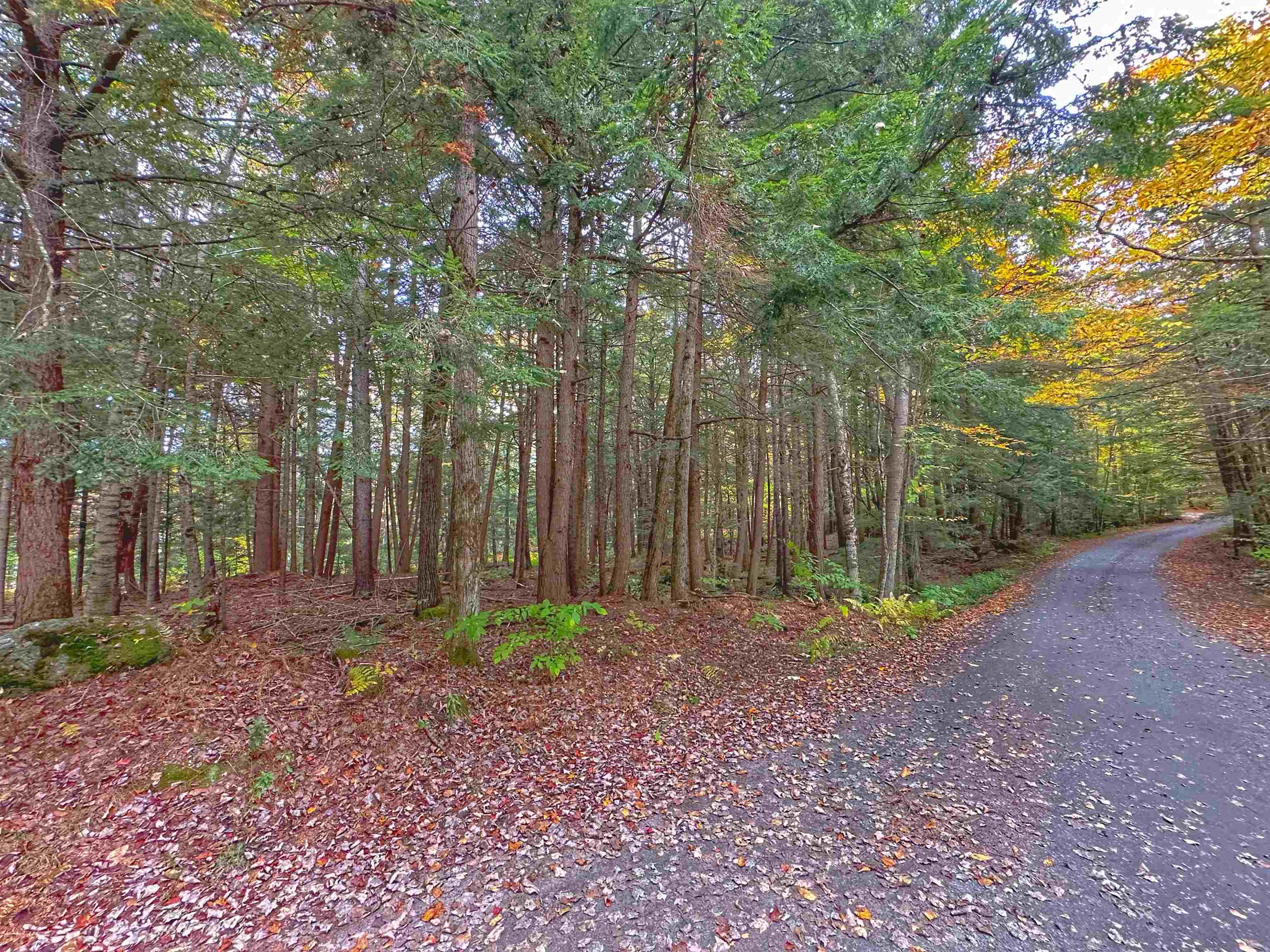 13 Lakeside Drive
