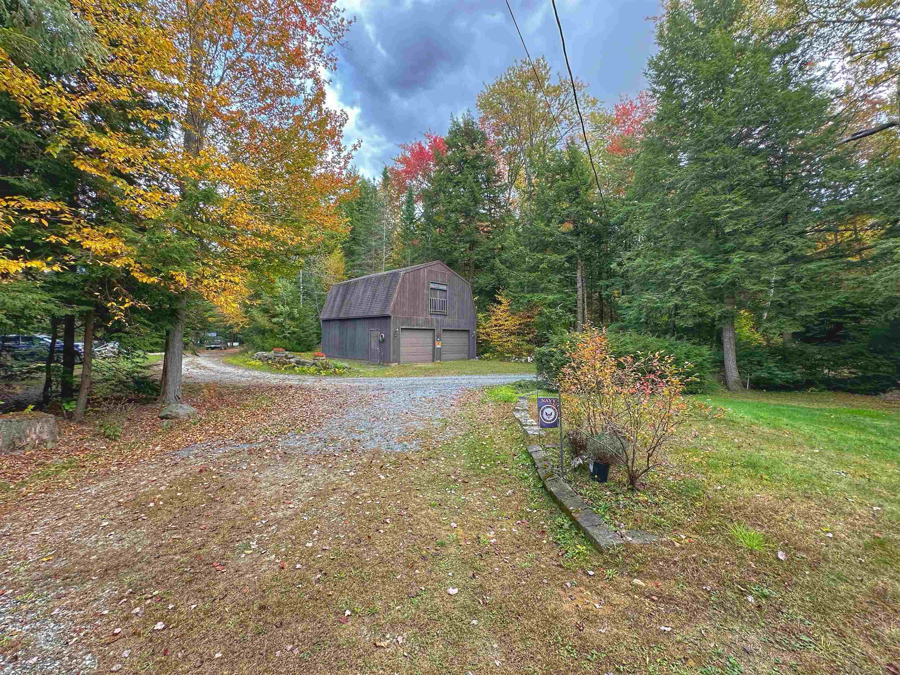 13 Lakeside Drive