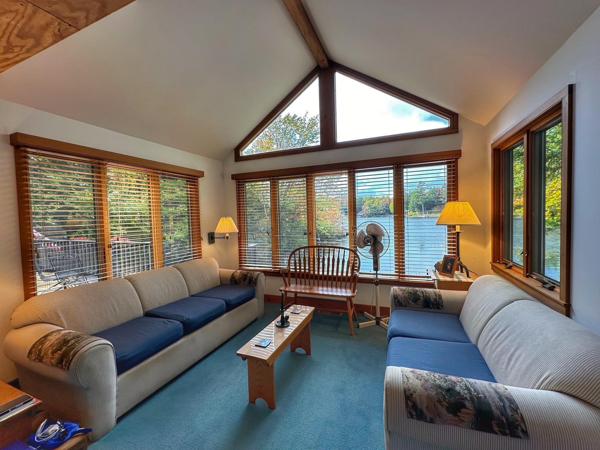 13 Lakeside Drive