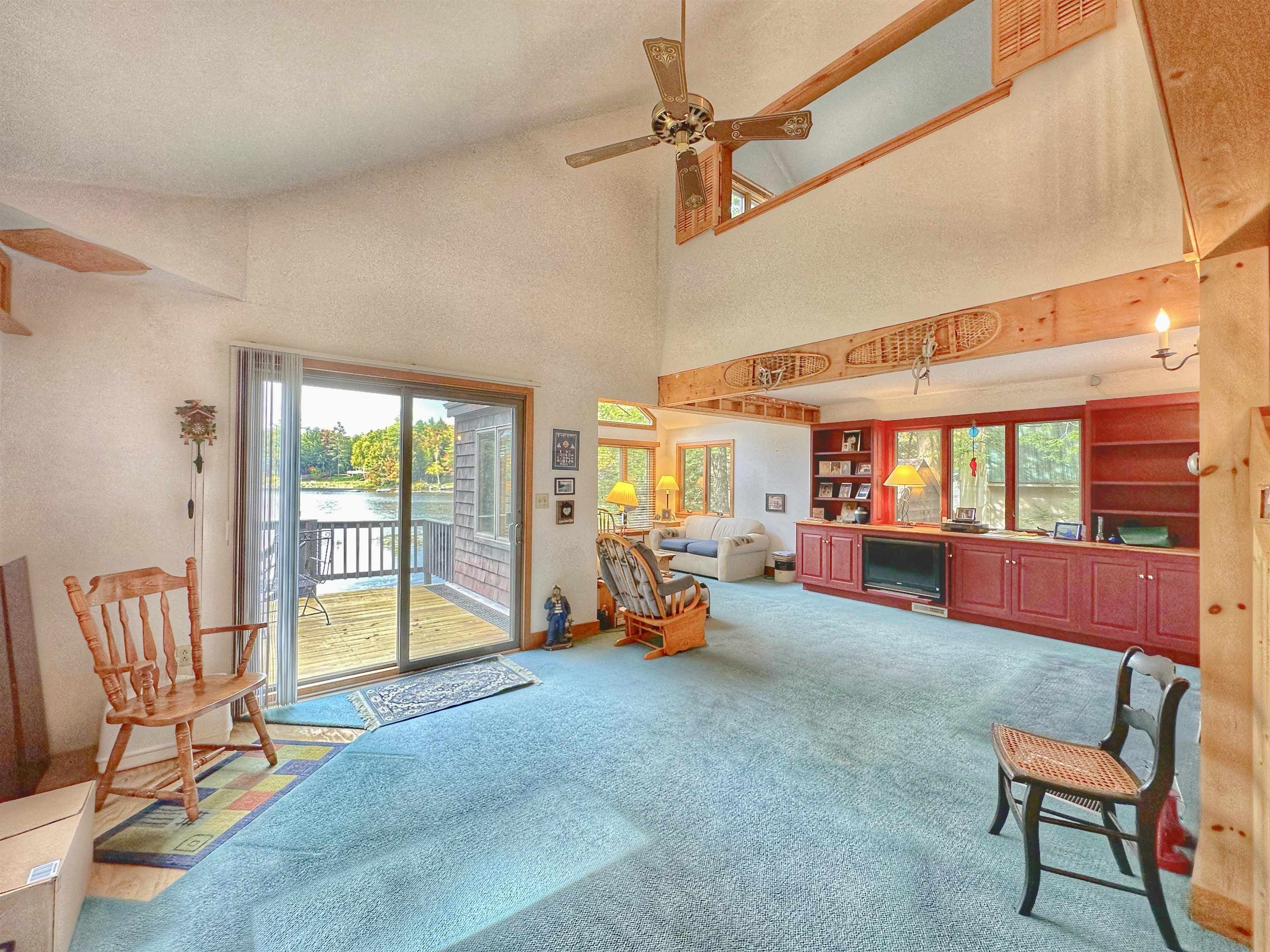 13 Lakeside Drive