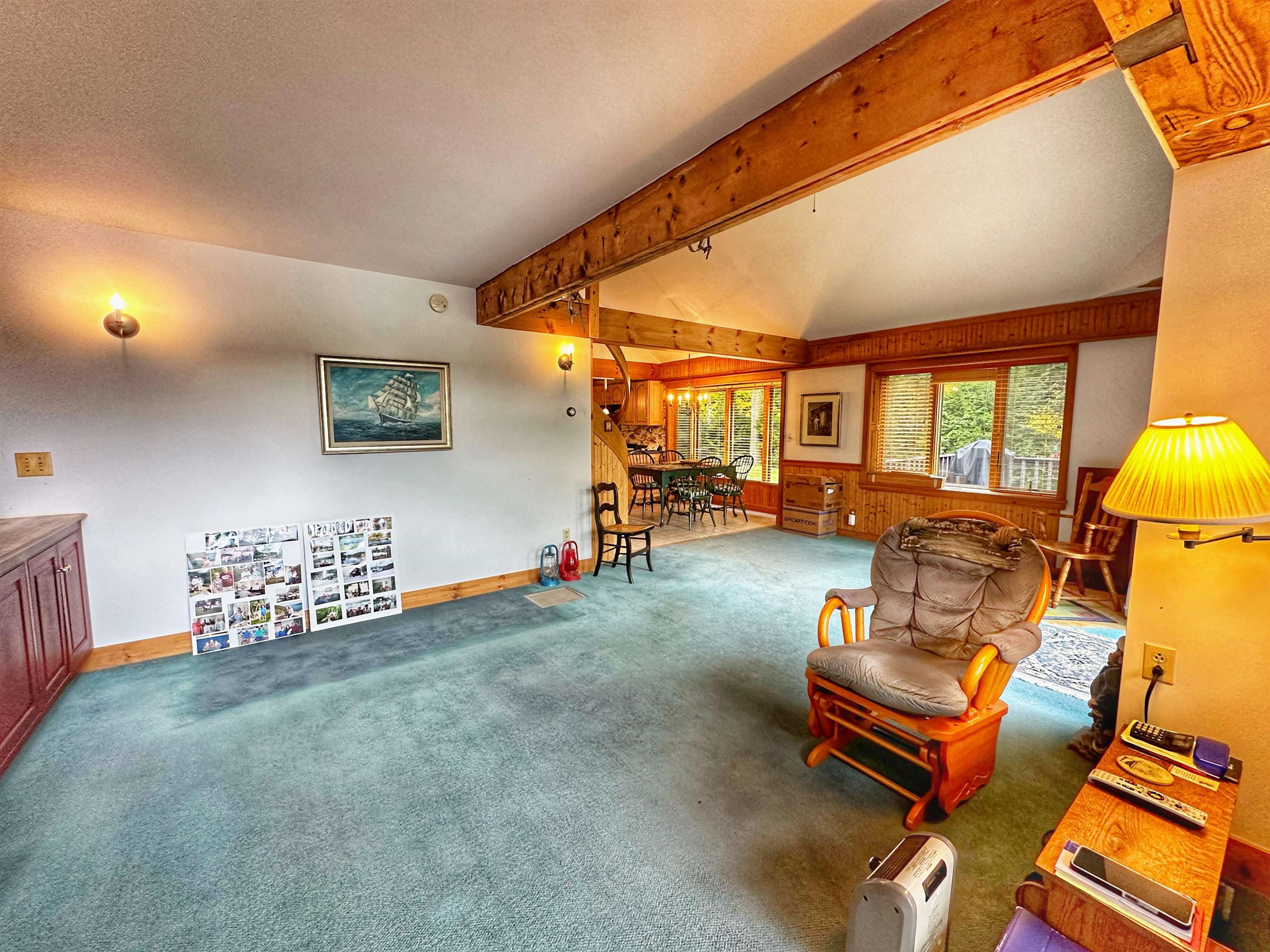 13 Lakeside Drive