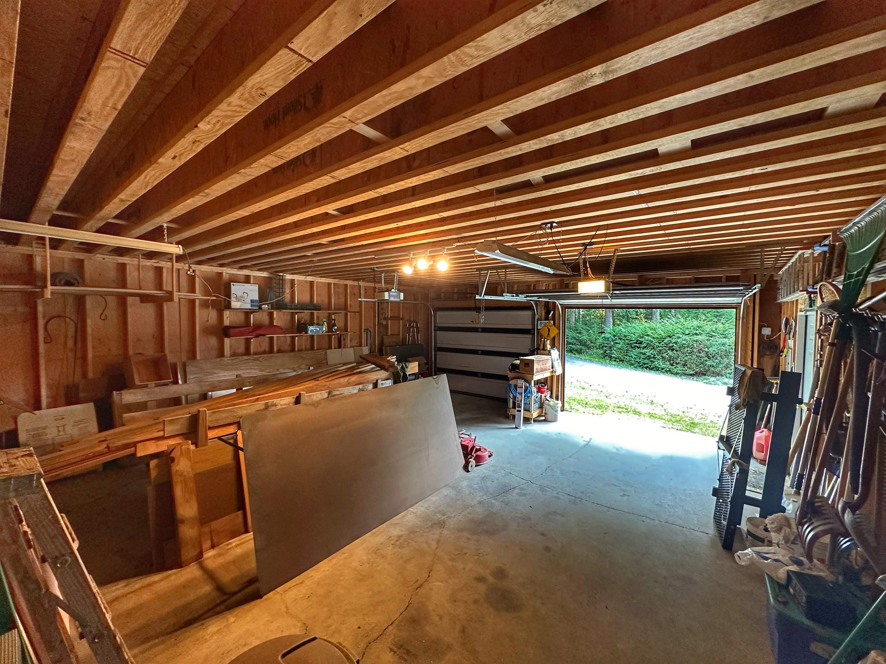 13 Lakeside Drive