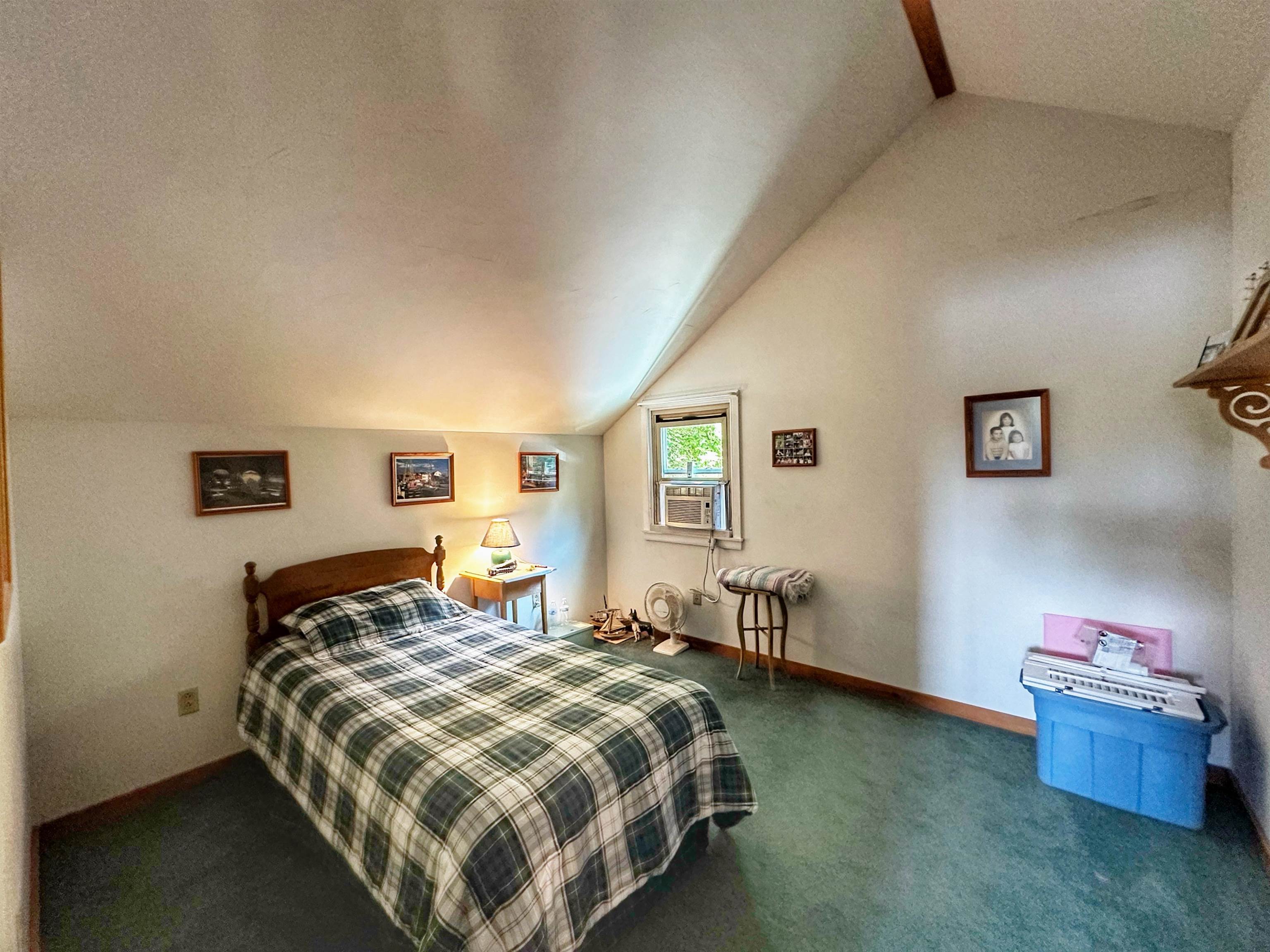 13 Lakeside Drive