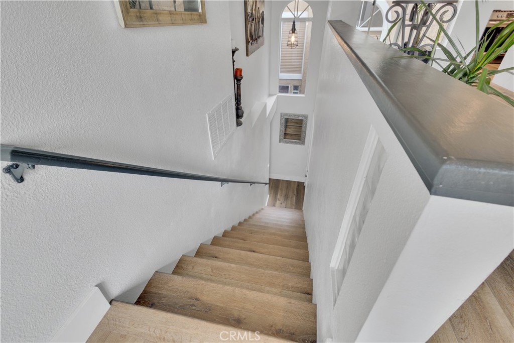 25072 Leucadia E