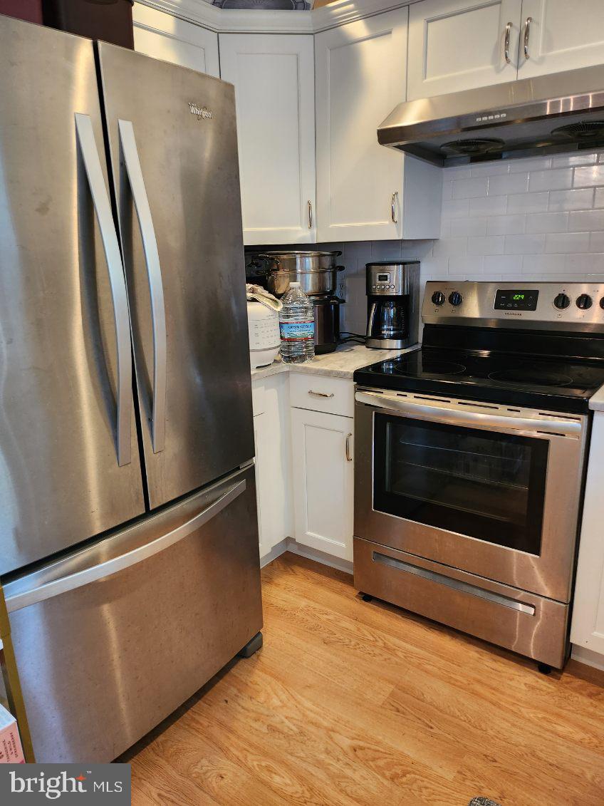 93 William Patterson Ct