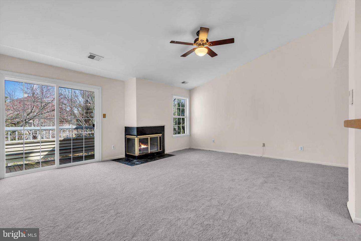 302 Trinity Ct #10