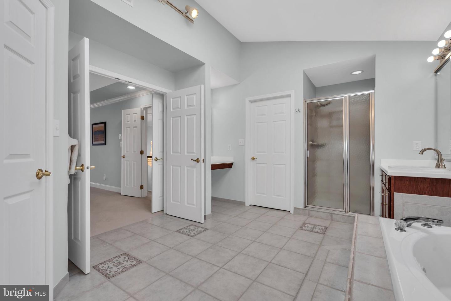 317 Christopher Dr