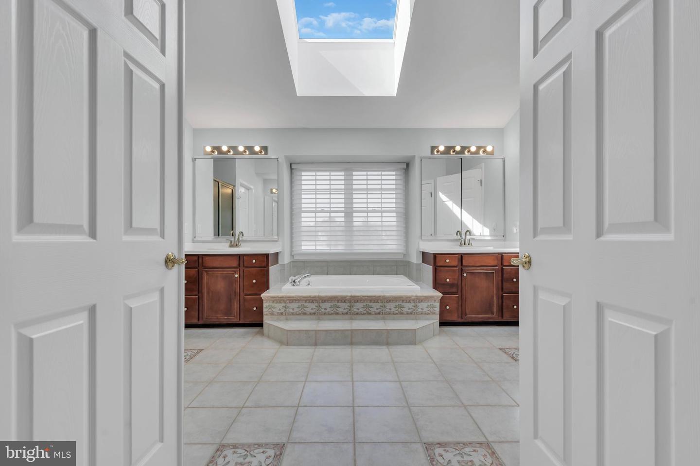 317 Christopher Dr