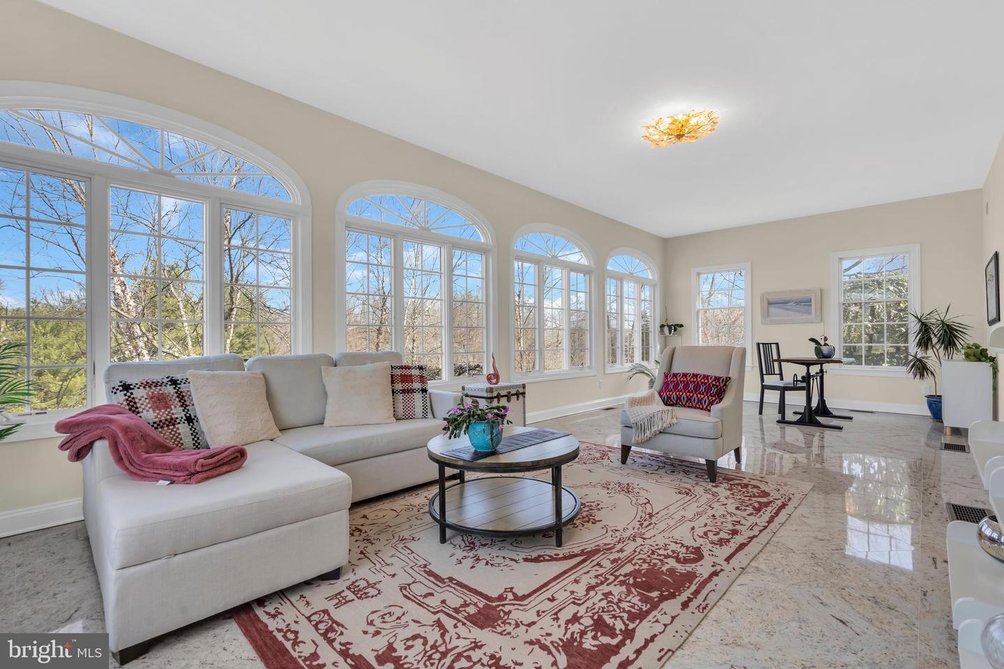317 Christopher Dr