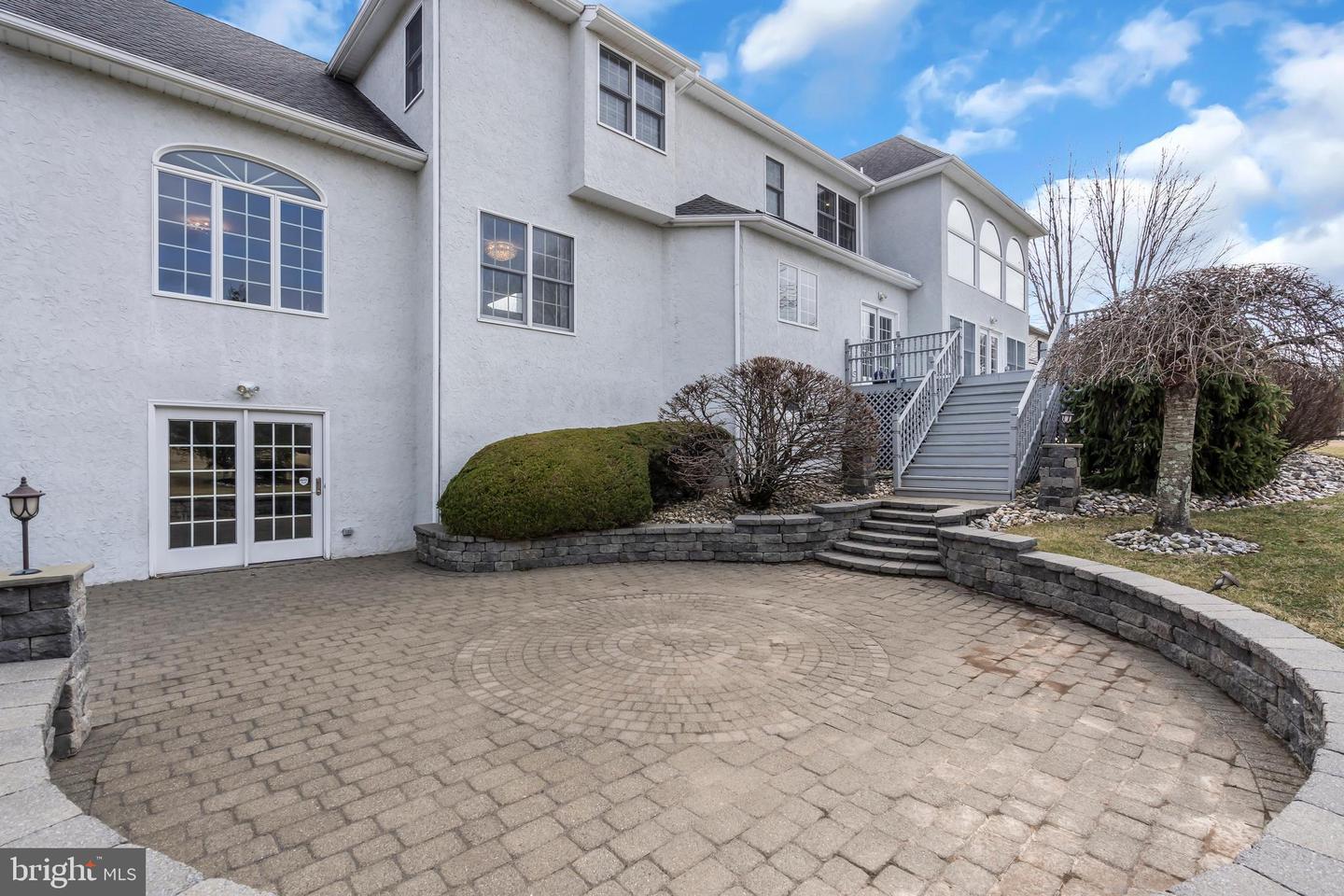 317 Christopher Dr