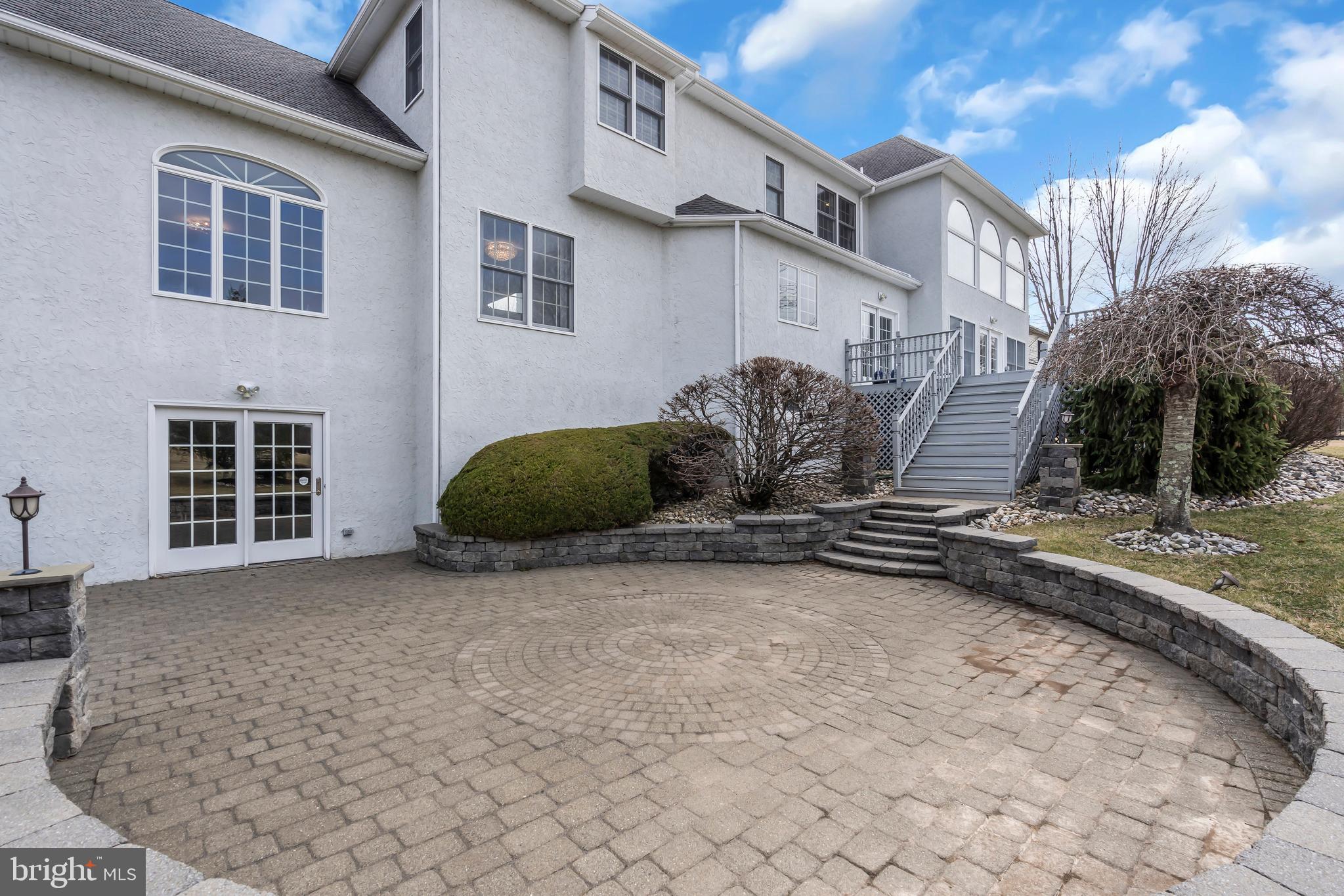 317 Christopher Dr