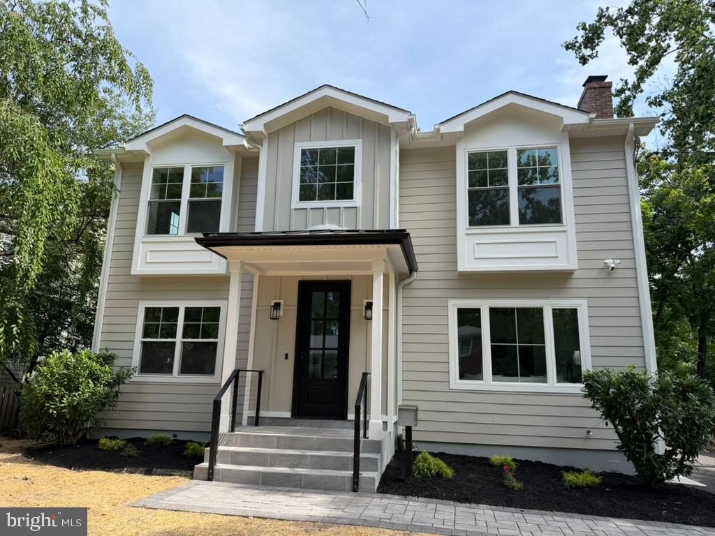 15 HILLSIDE ROAD
