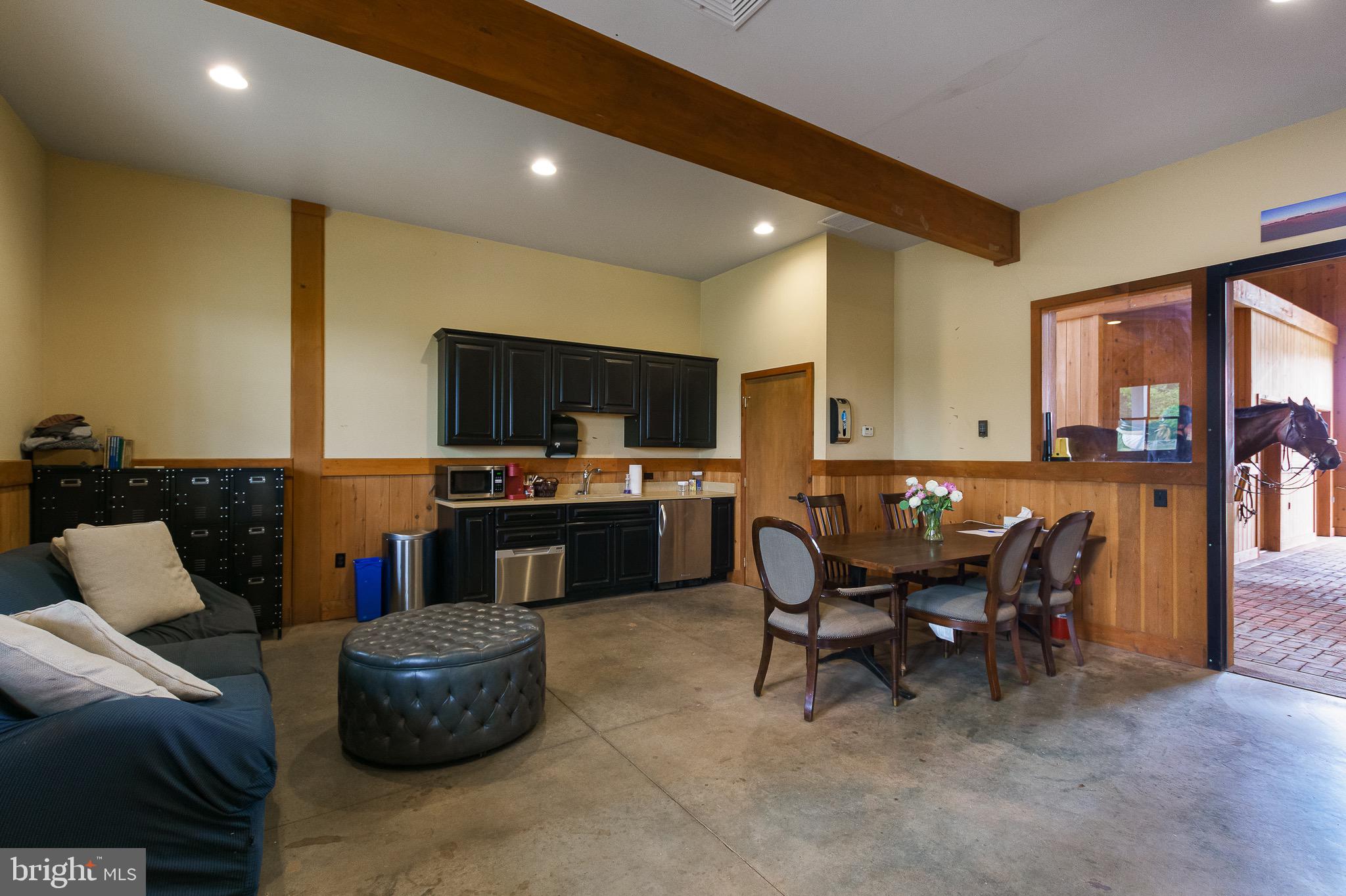 1459 Great Rd