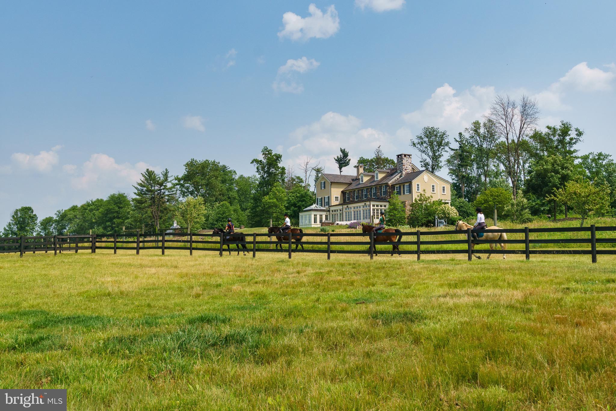 1459 Great Rd