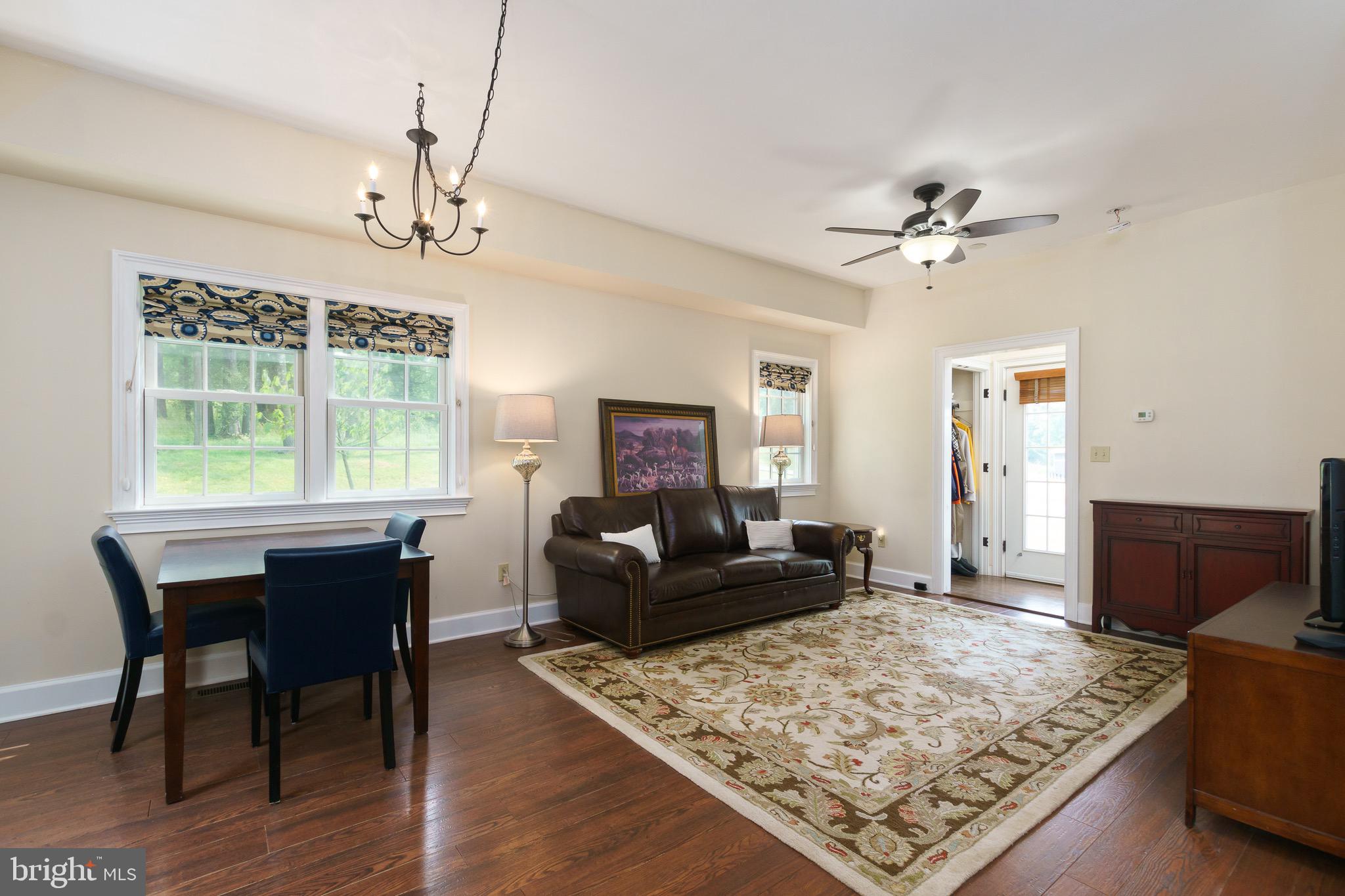 1459 Great Rd