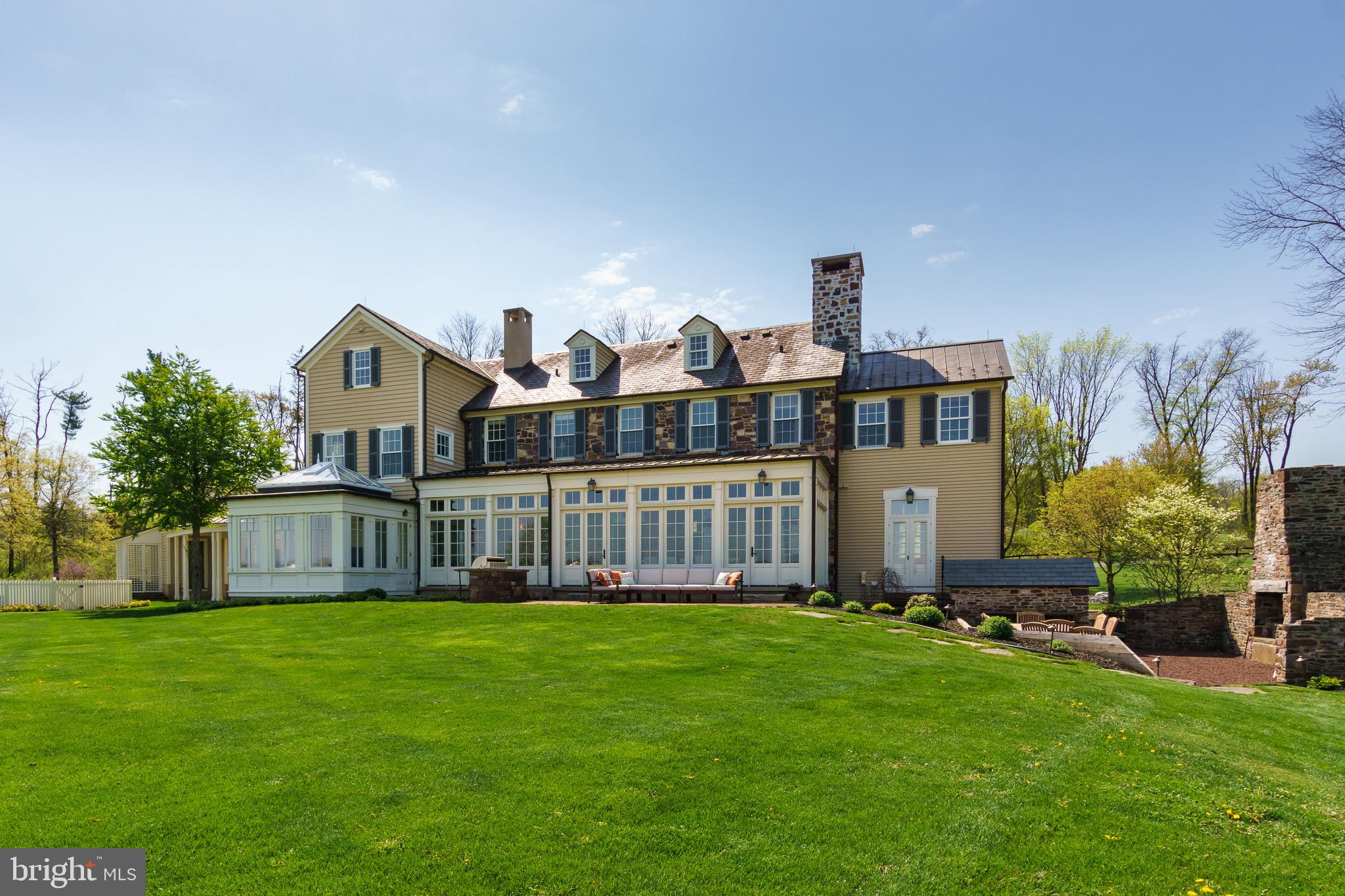 1459 Great Rd