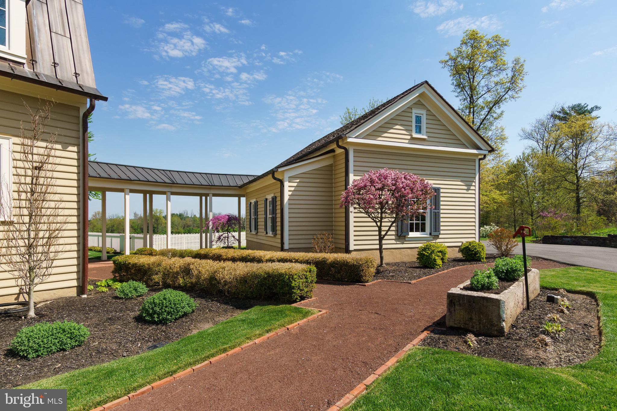 1459 Great Rd