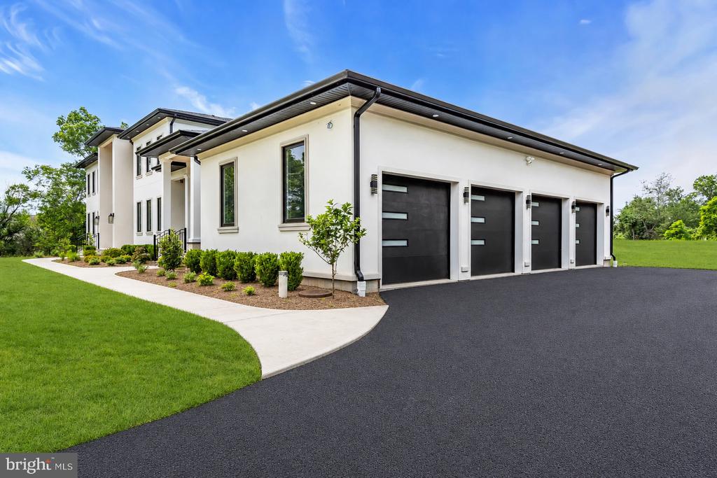 125 HARLINGEN ROAD