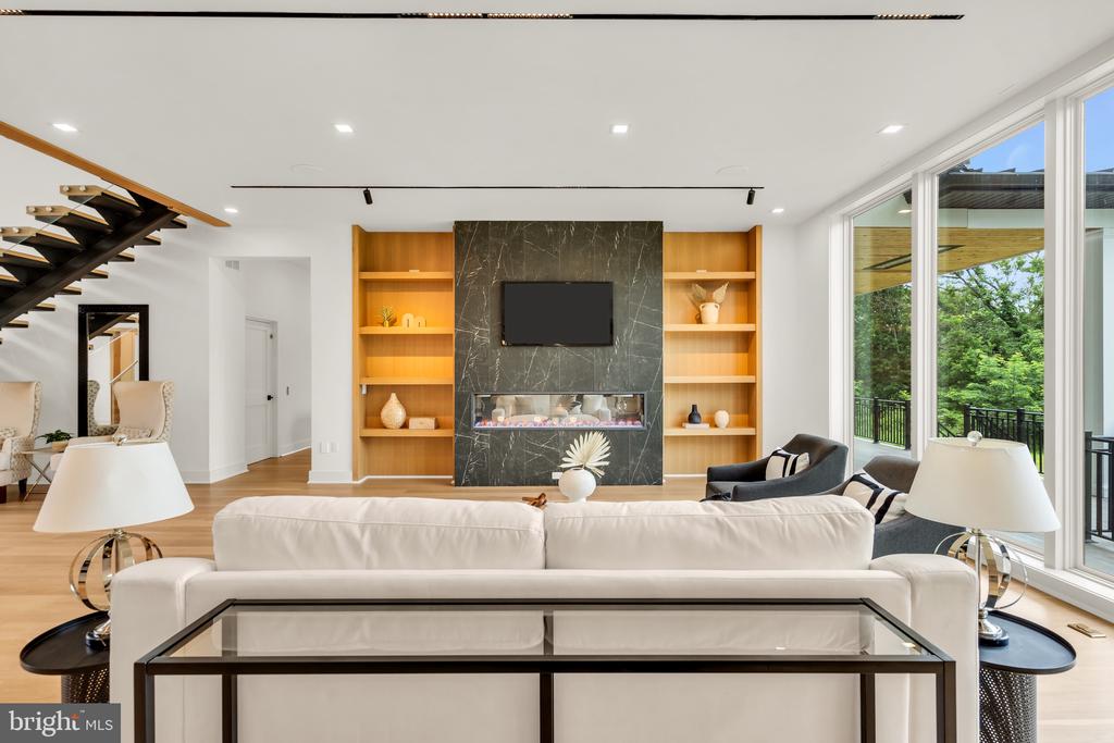 125 HARLINGEN ROAD