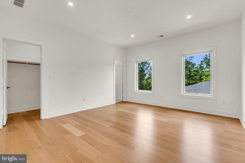 125 HARLINGEN ROAD