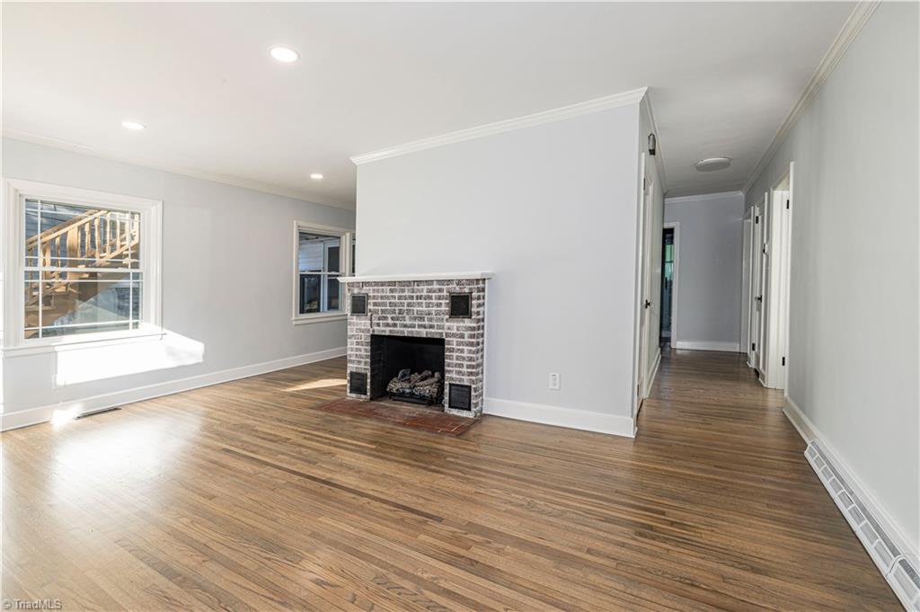 420 E Radiance Drive