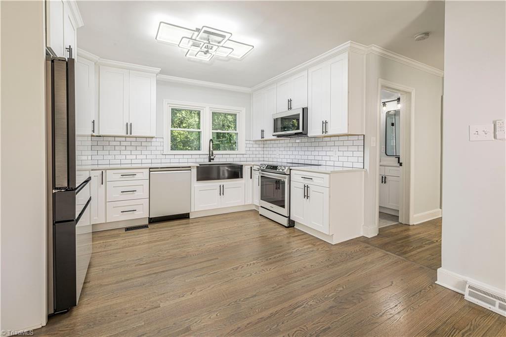 420 E Radiance Drive