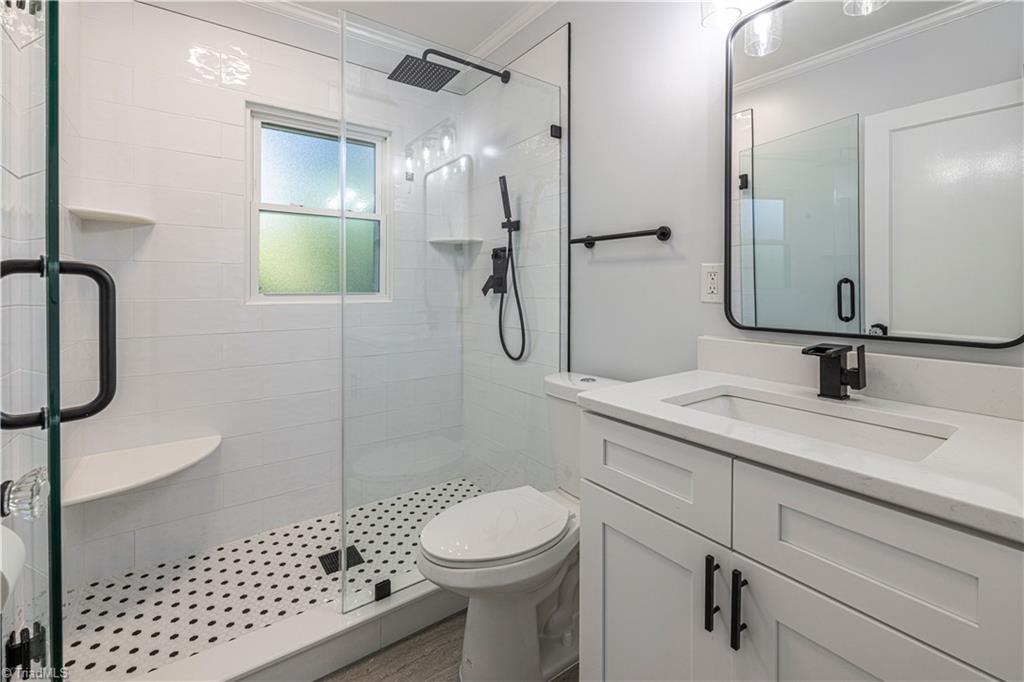 420 E Radiance Drive
