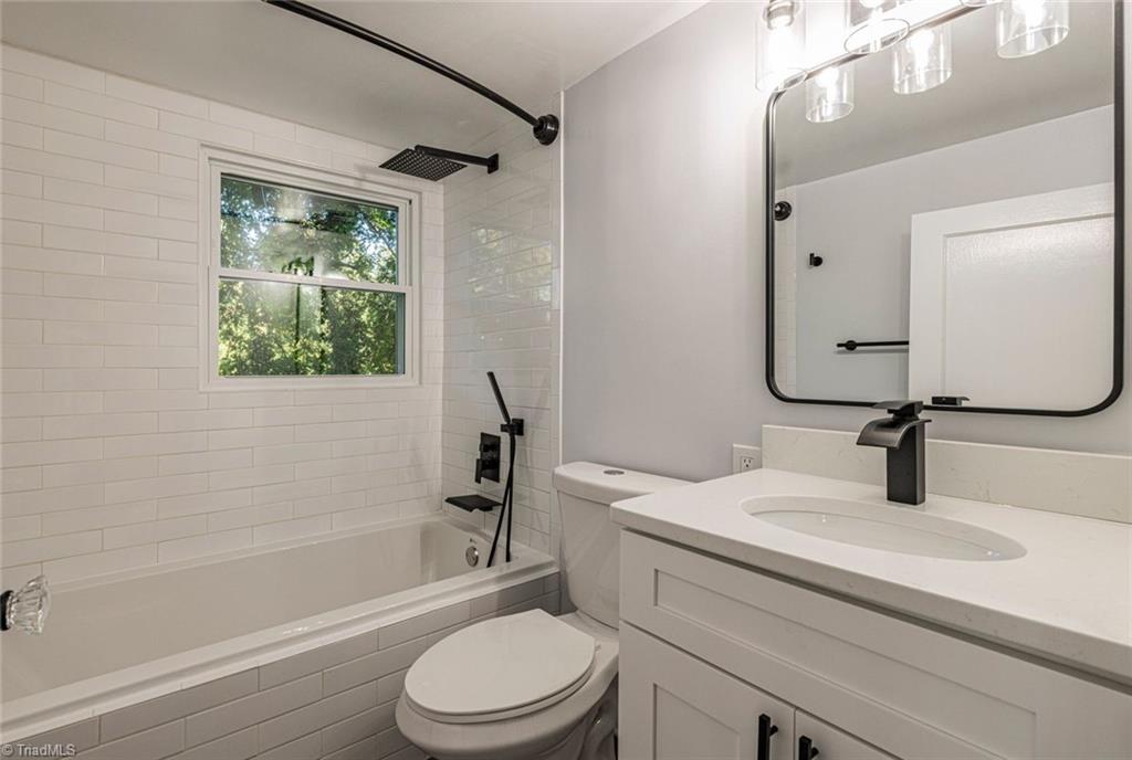 420 E Radiance Drive