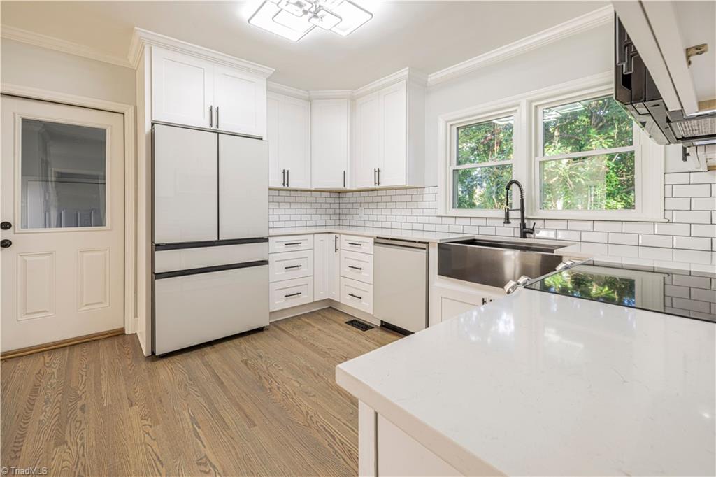 420 E Radiance Drive