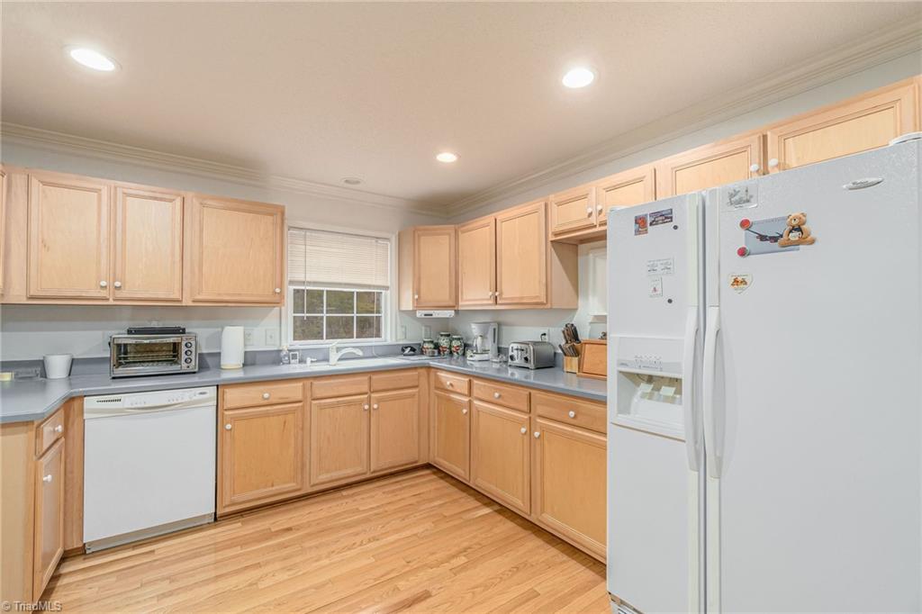 7811 High Meadows Road