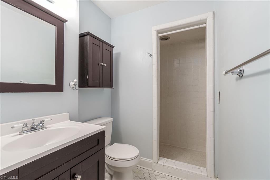 1204 Bearhollow Road