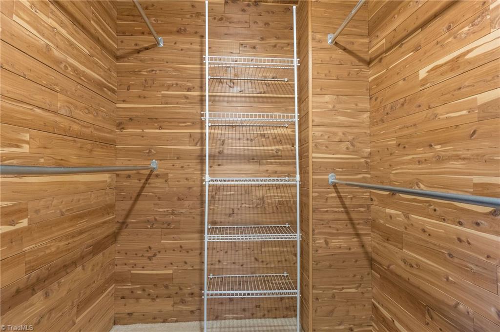 1204 Bearhollow Road