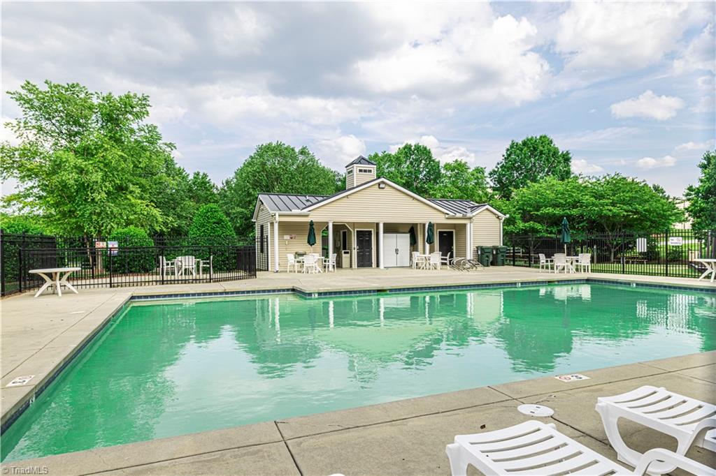 904 Redland Drive, McLeansville