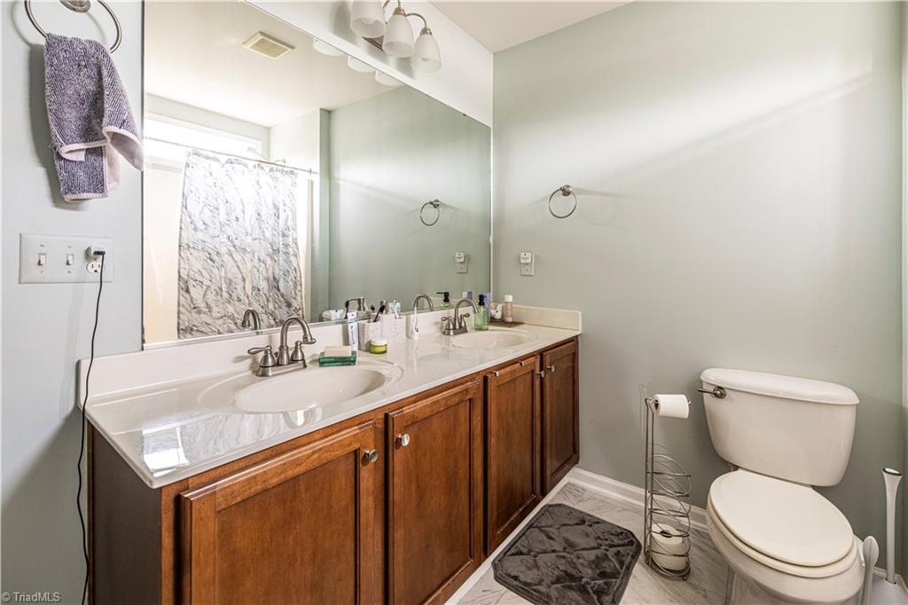 904 Redland Drive, McLeansville