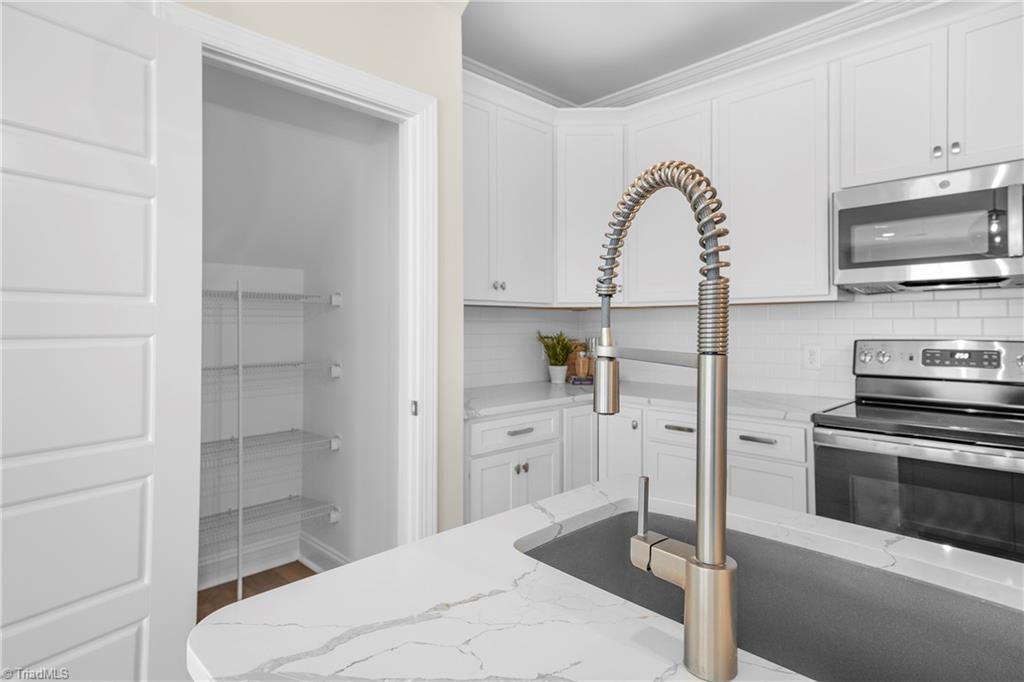 2048 Welden Ridge Road